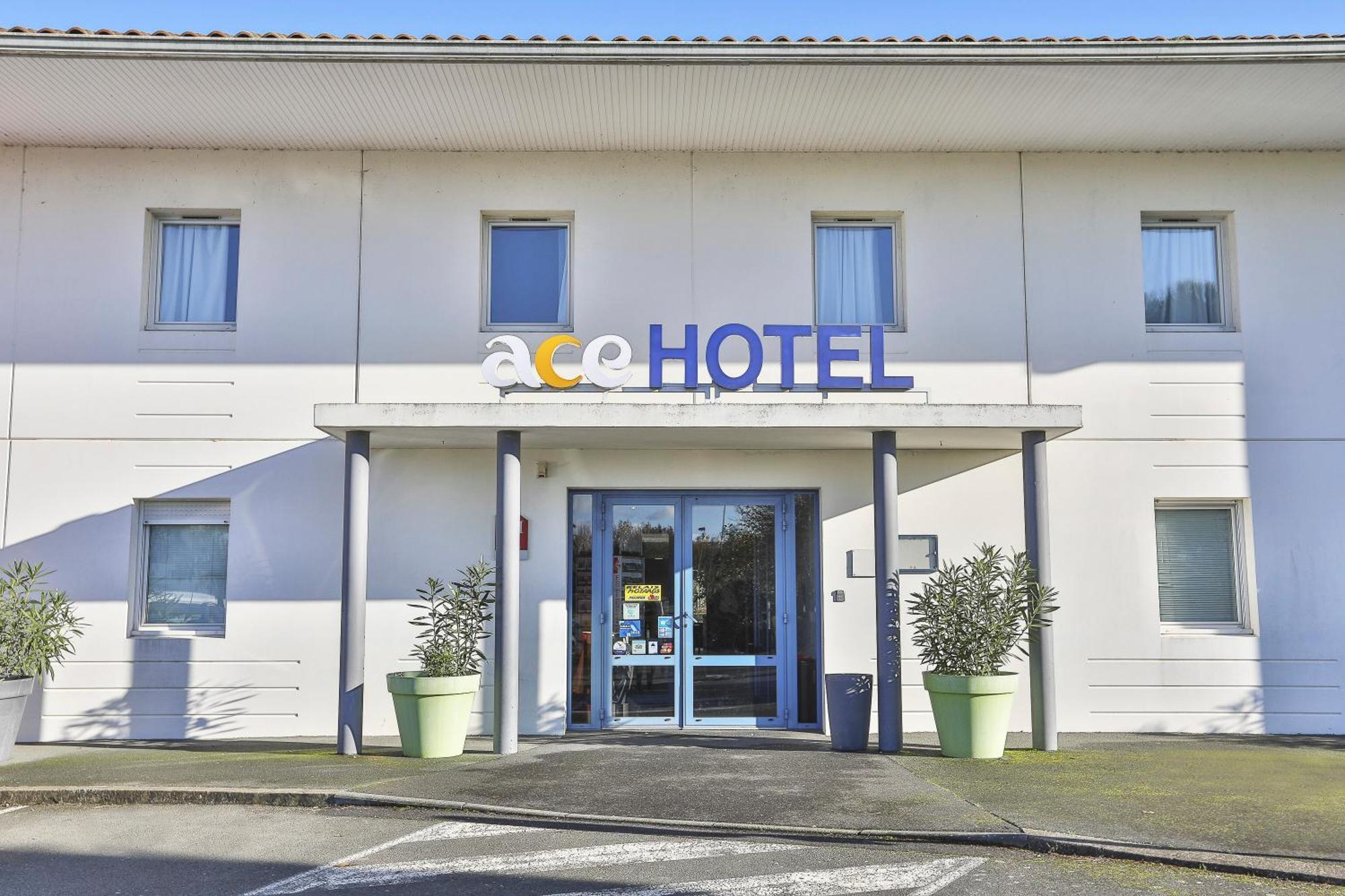 Ace Hotel Vendee Saint Hermine Sainte-Hermine Exteriér fotografie